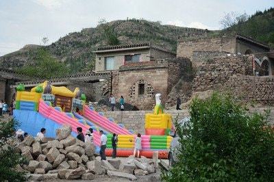 辛巴利用直播電商優(yōu)勢(shì)公益助農(nóng),電商&ldquo;集群&rdquo;發(fā)力助推鄉(xiāng)村振興